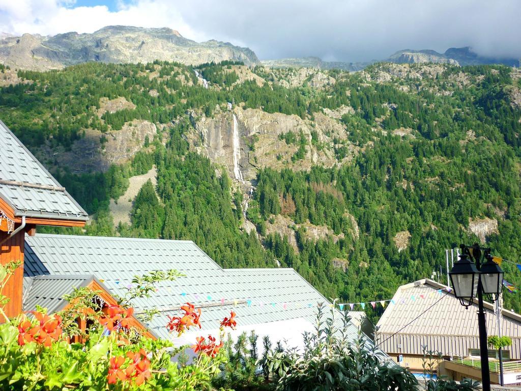 Residence Prestige Odalys La Cascade - Les Epinettes Vaujany Exteriér fotografie